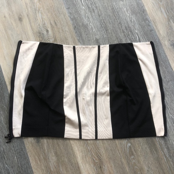 BEBE - Picture 4 of 4